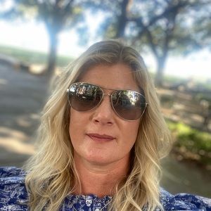 Meet your Posher, Ann